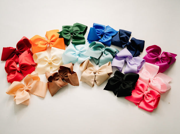 New 8 Inch Scalloped Ribbon Bows