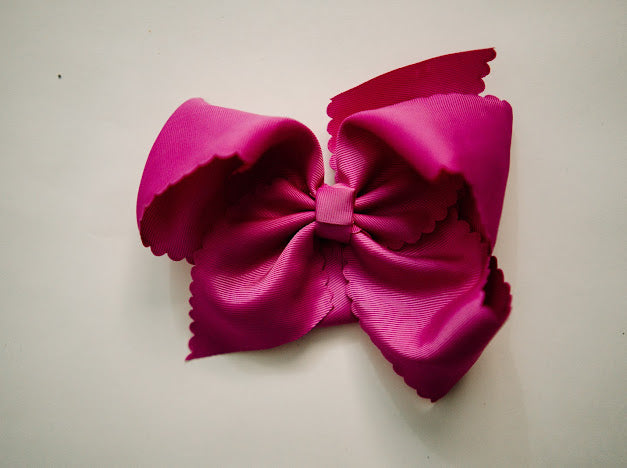 New 8 Inch Scalloped Ribbon Bows