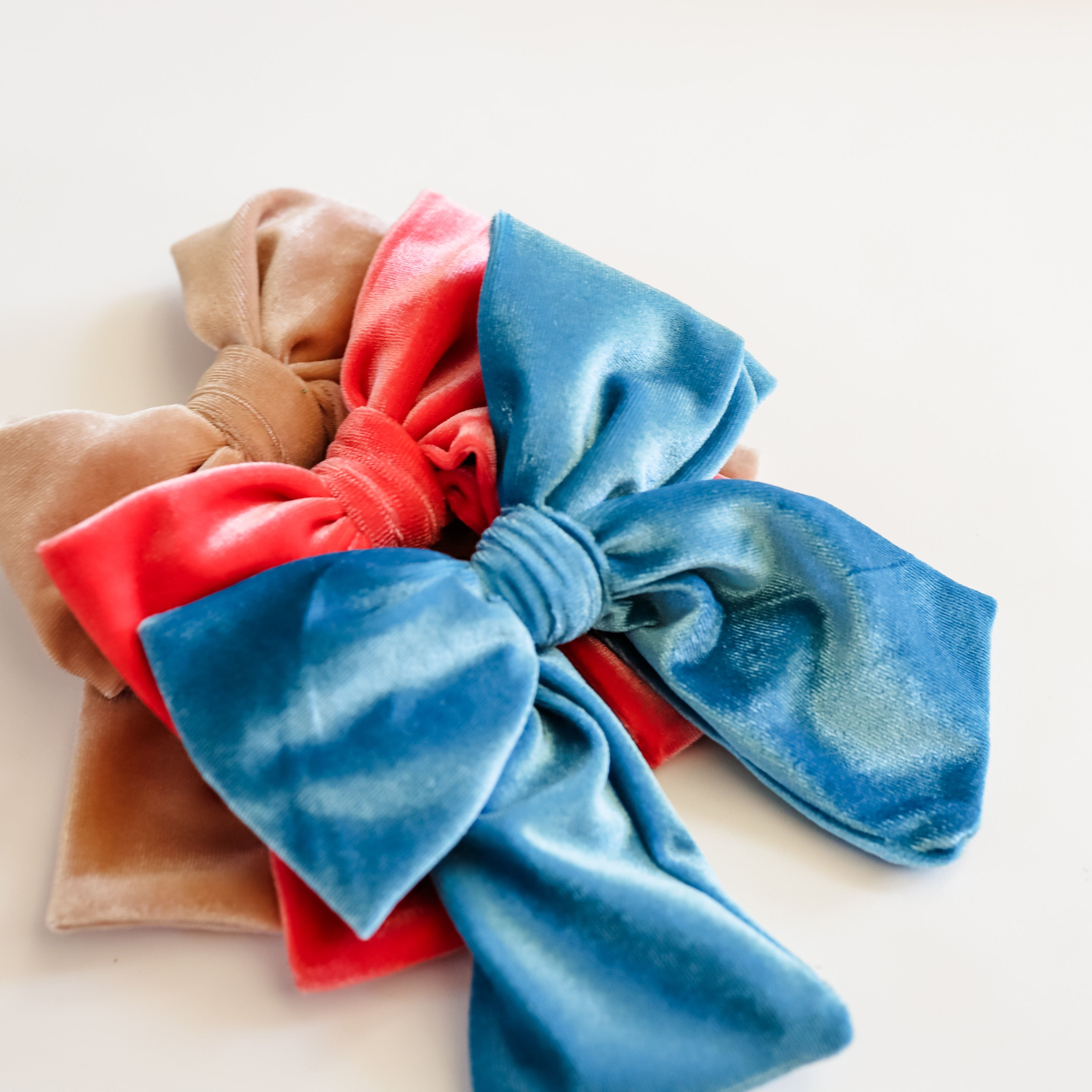 Winter Blues Oversized Bow