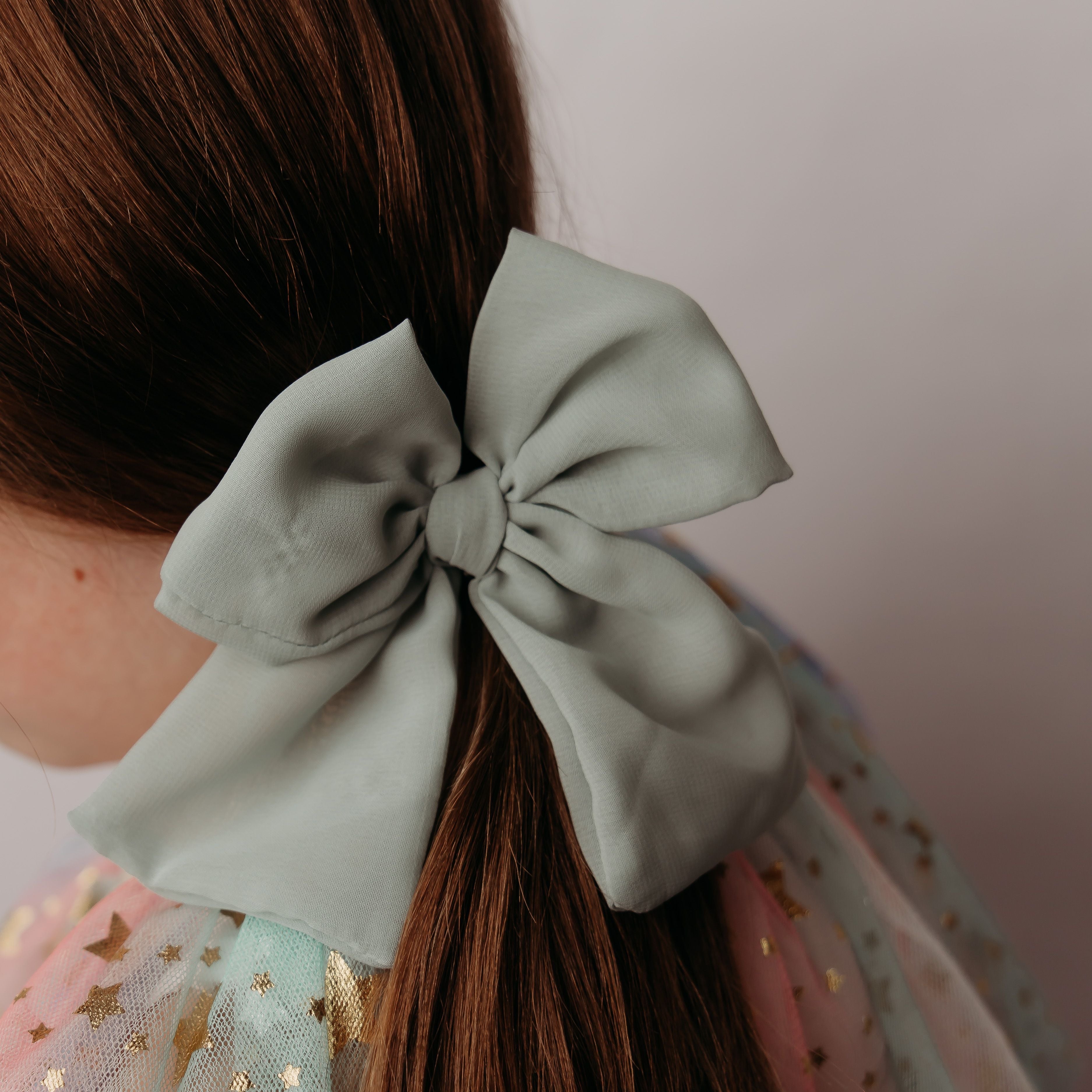 Airy Party Bow