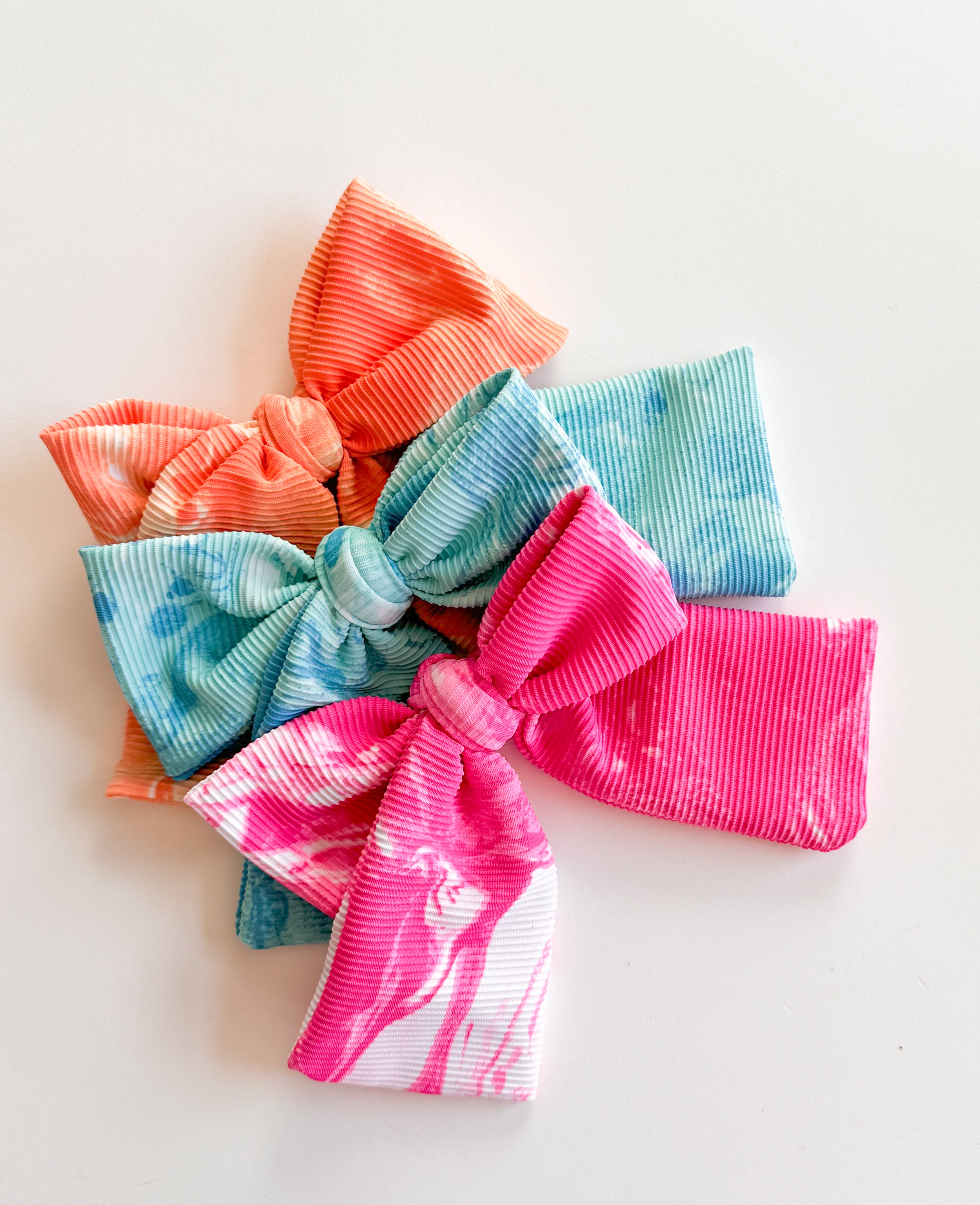 Splash of Colors Party Bows