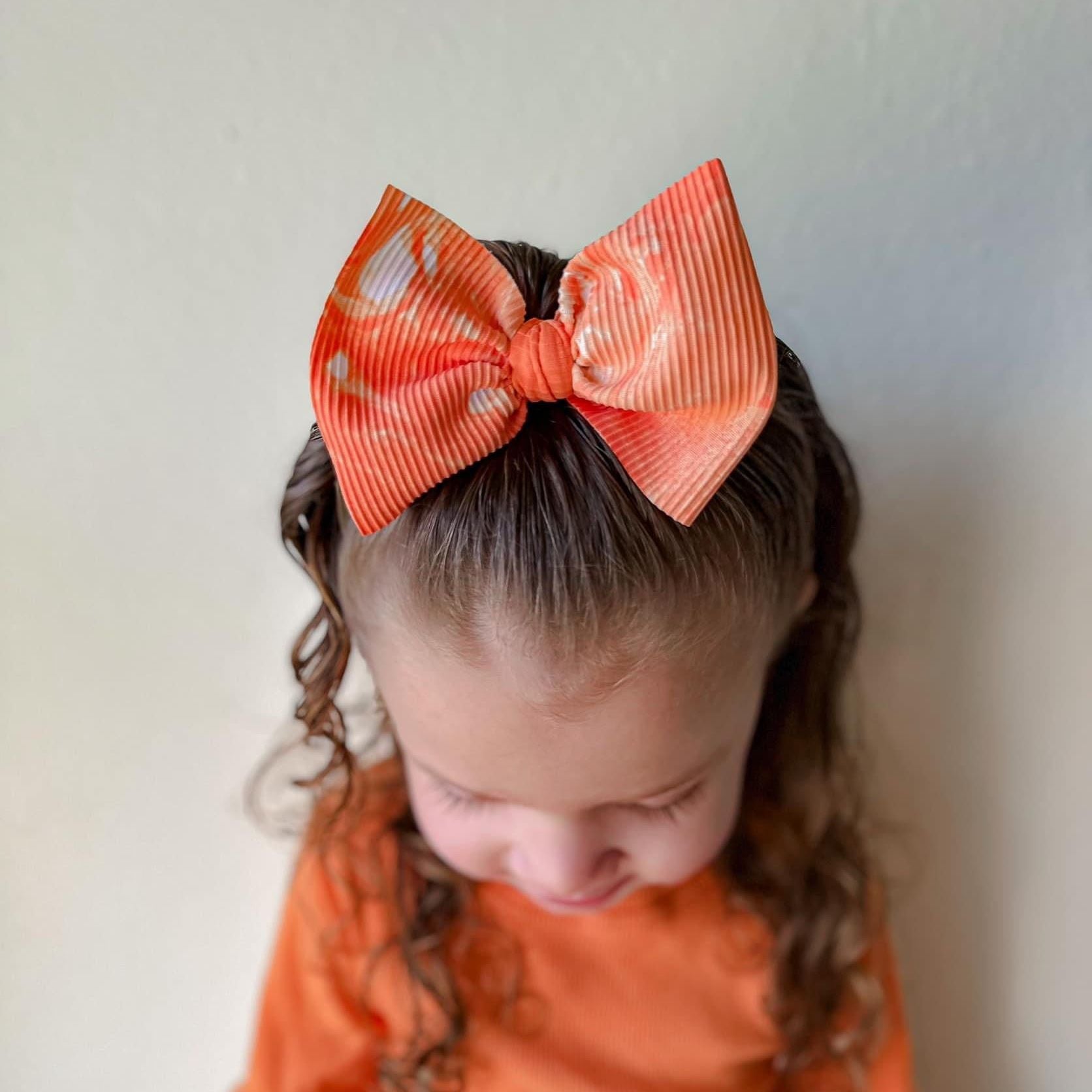 Splash of Tangerine Bow