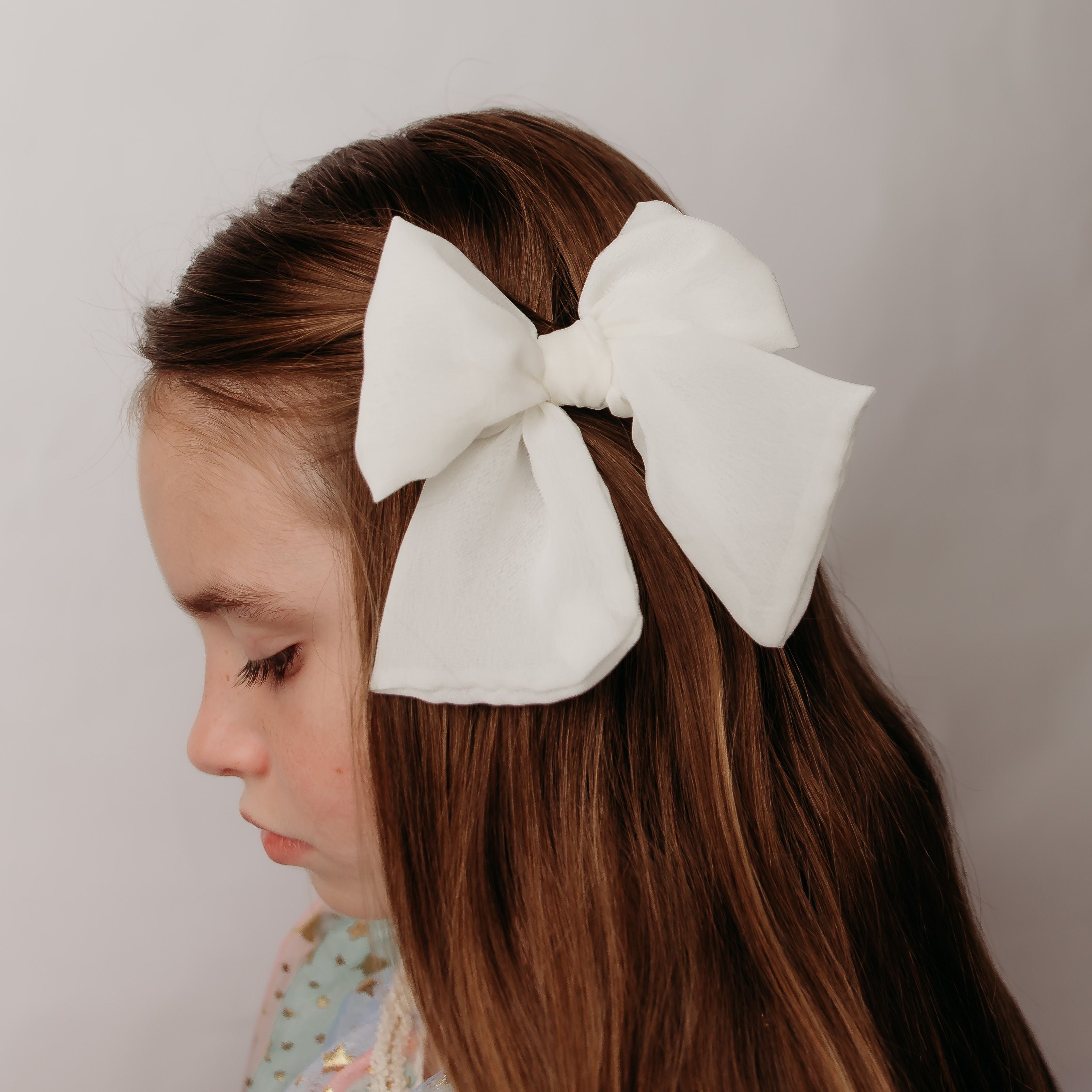 Airy Party Bow