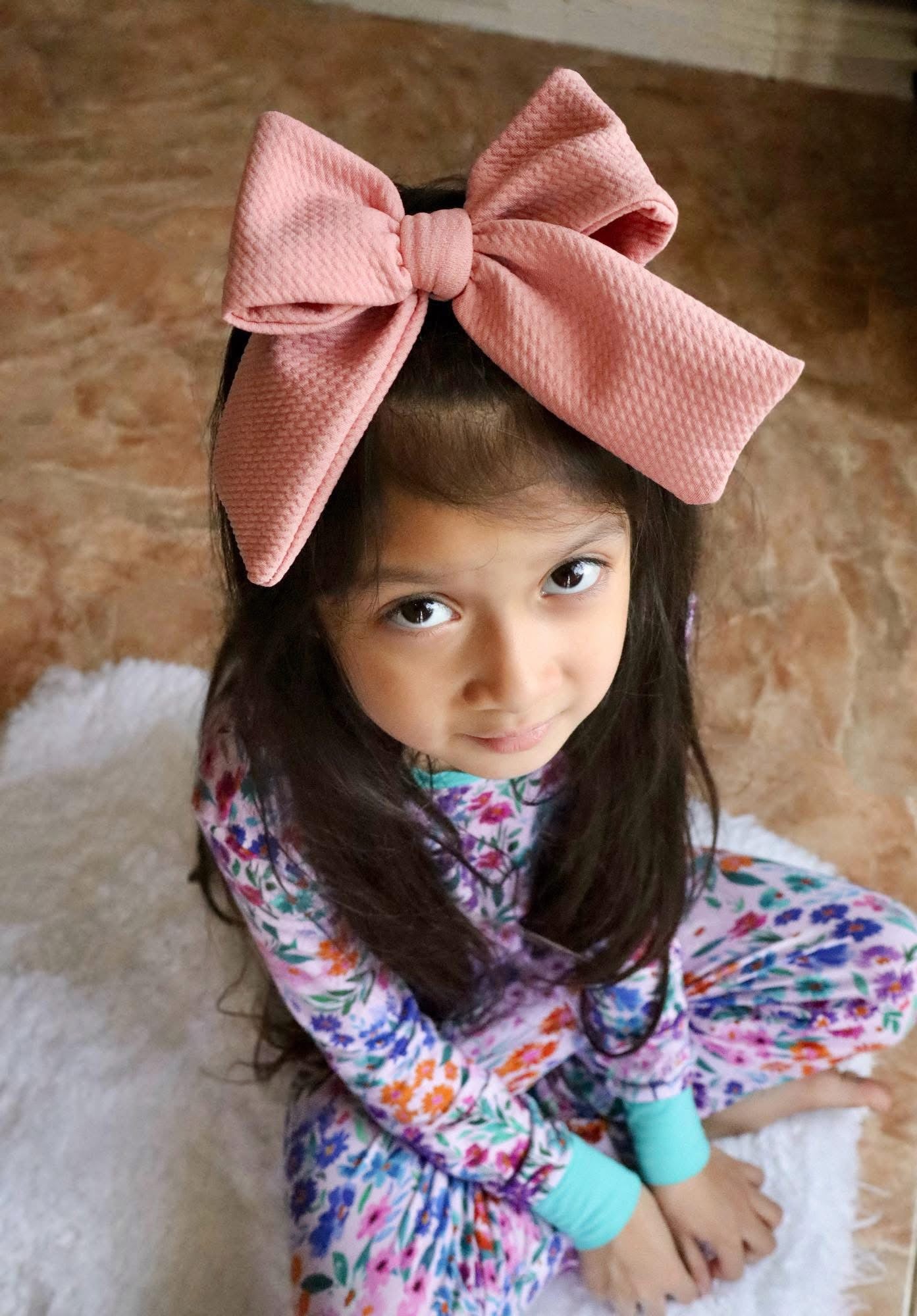 Neutral Bouquet Collection Party Bow