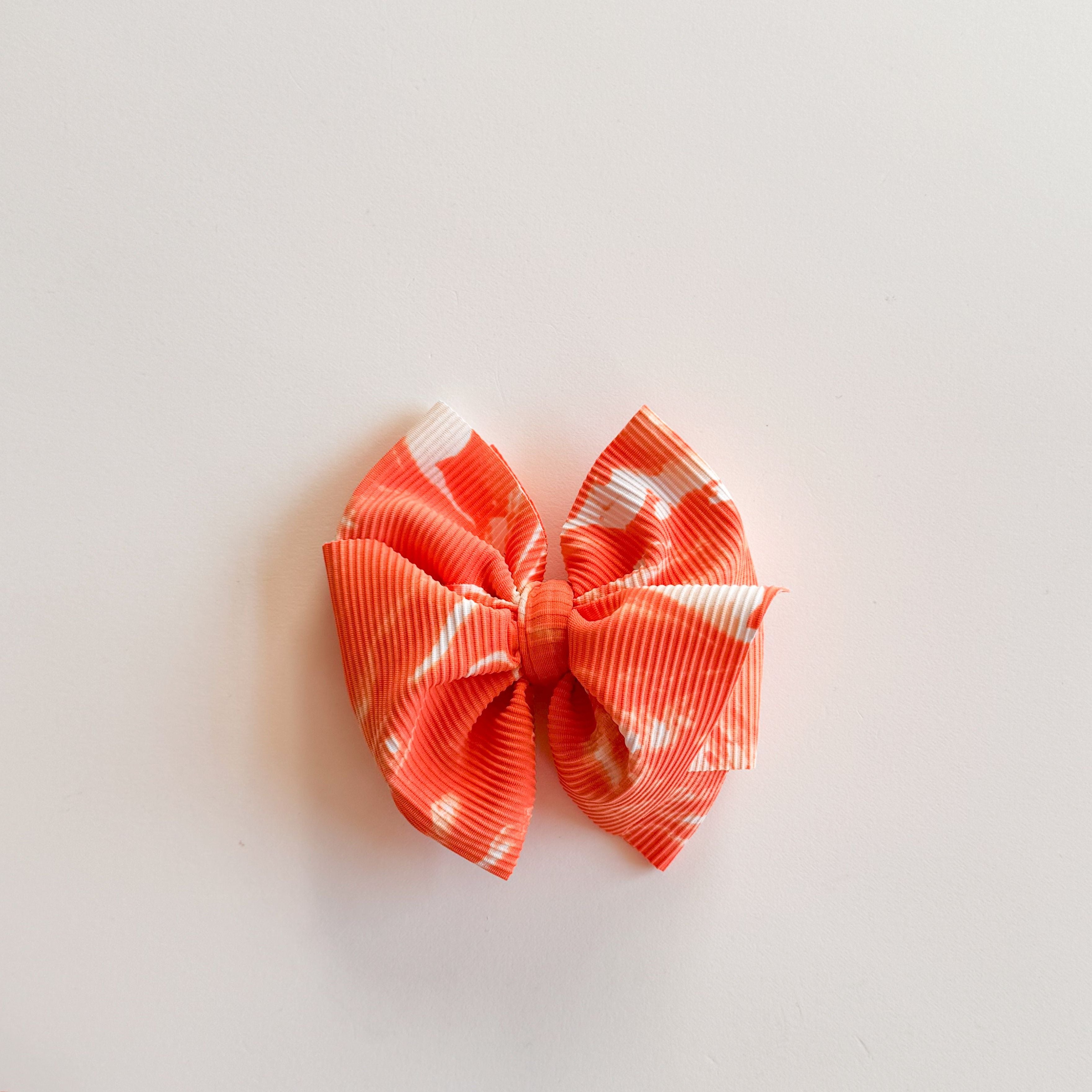 Splash of Tangerine Bow