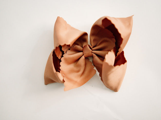 New 8 Inch Scalloped Ribbon Bows