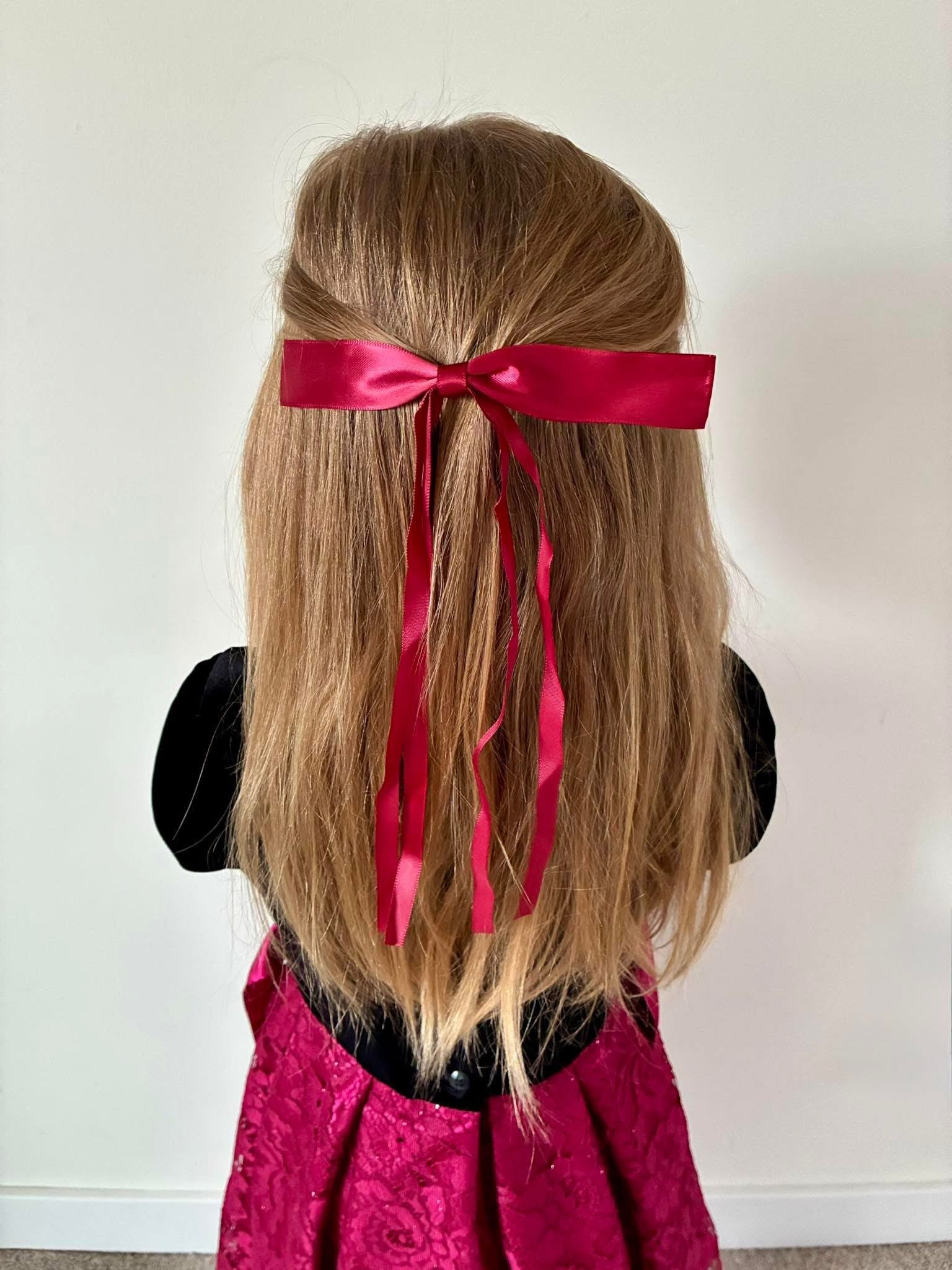 Dainty Long Tail Ribbon bow
