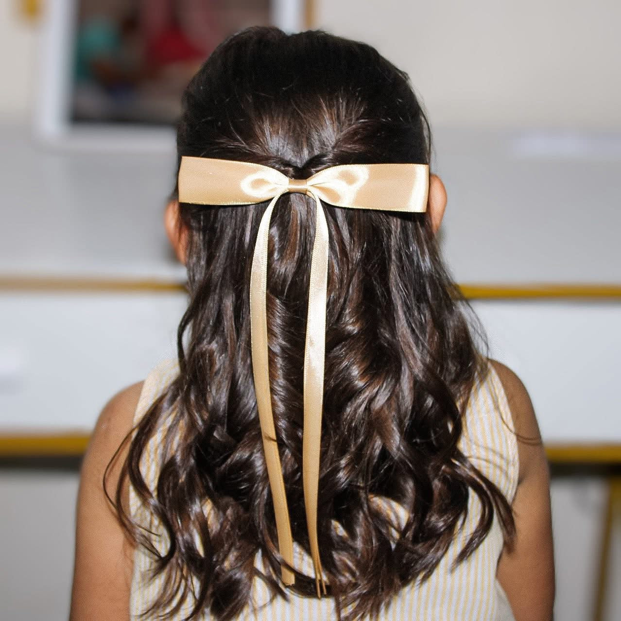 Dainty Long Tail Ribbon bow