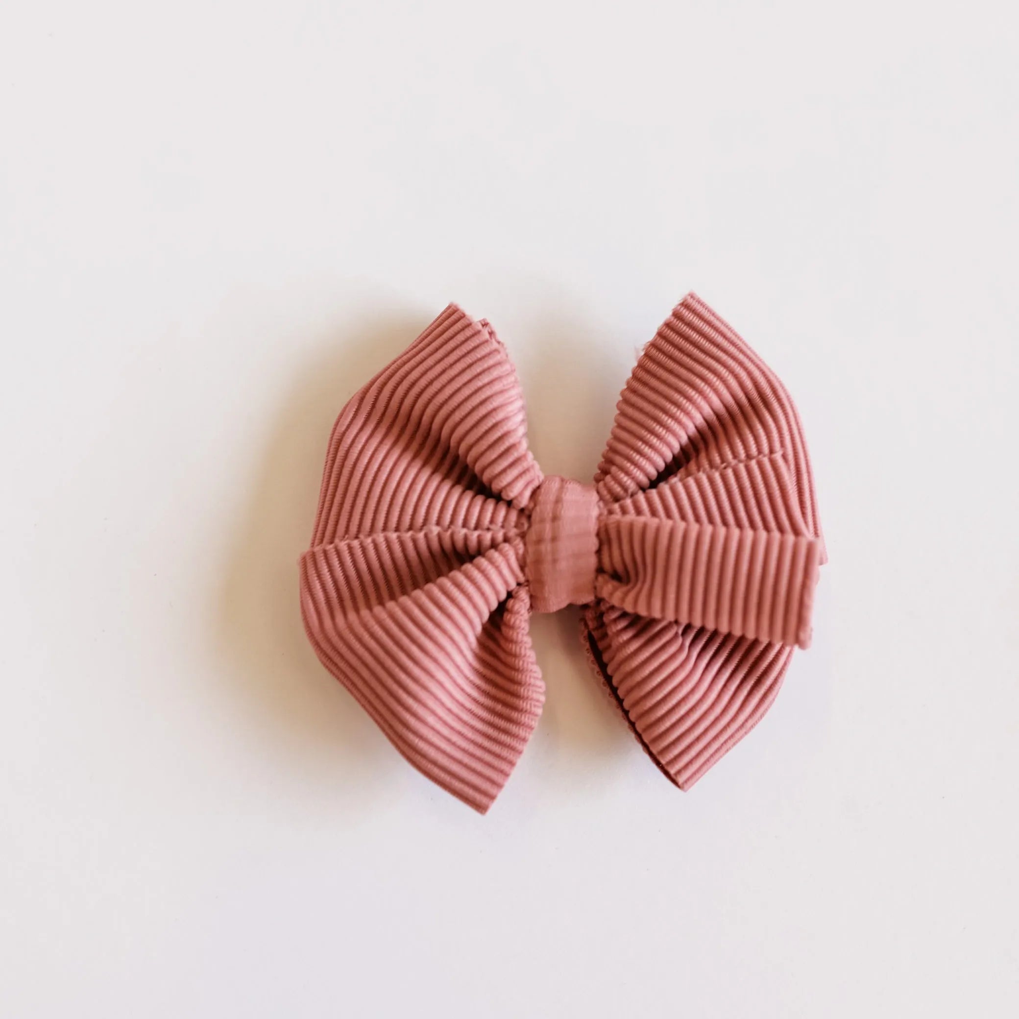 Ribbed Rose Bow