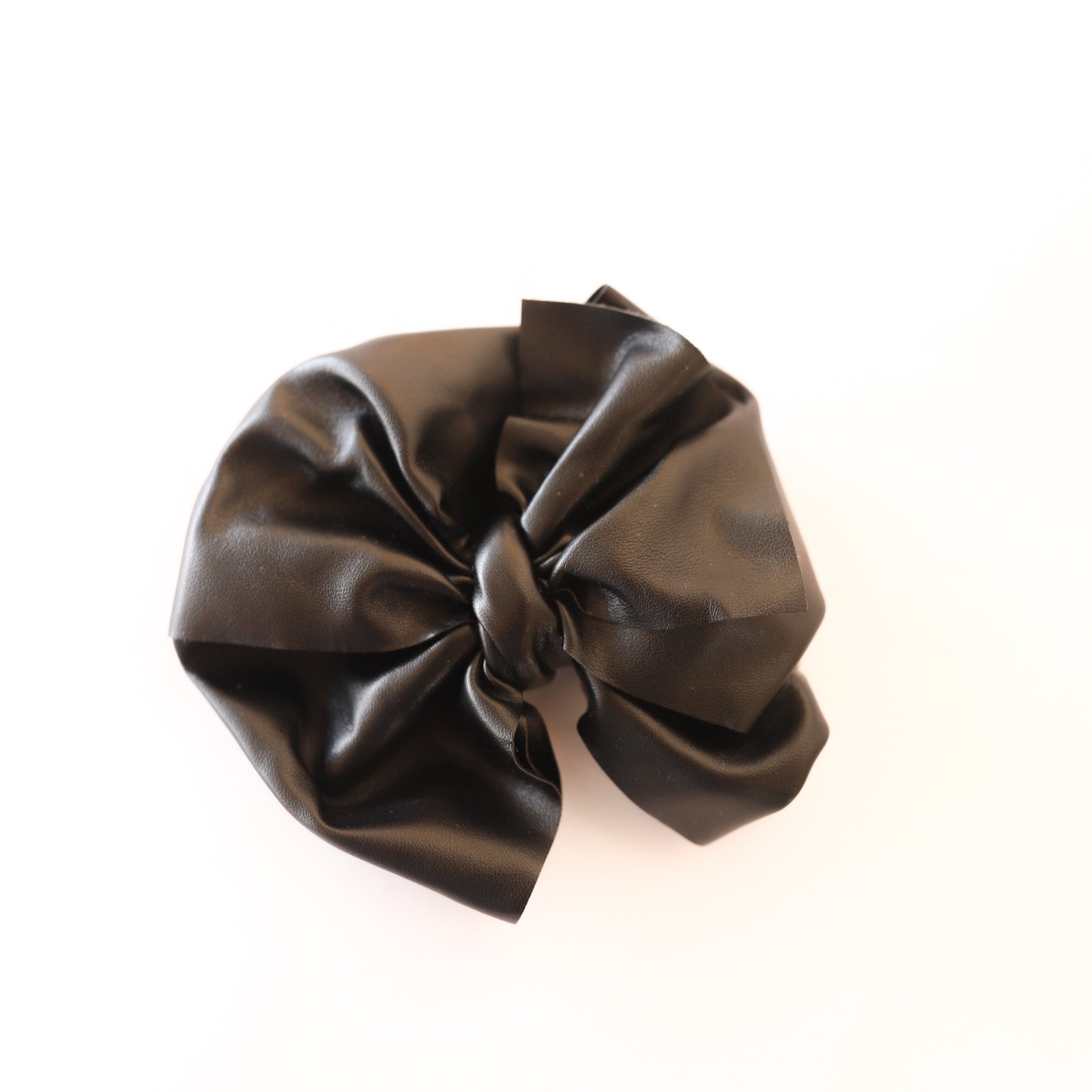 Black Pleater Big + Skinny Bow