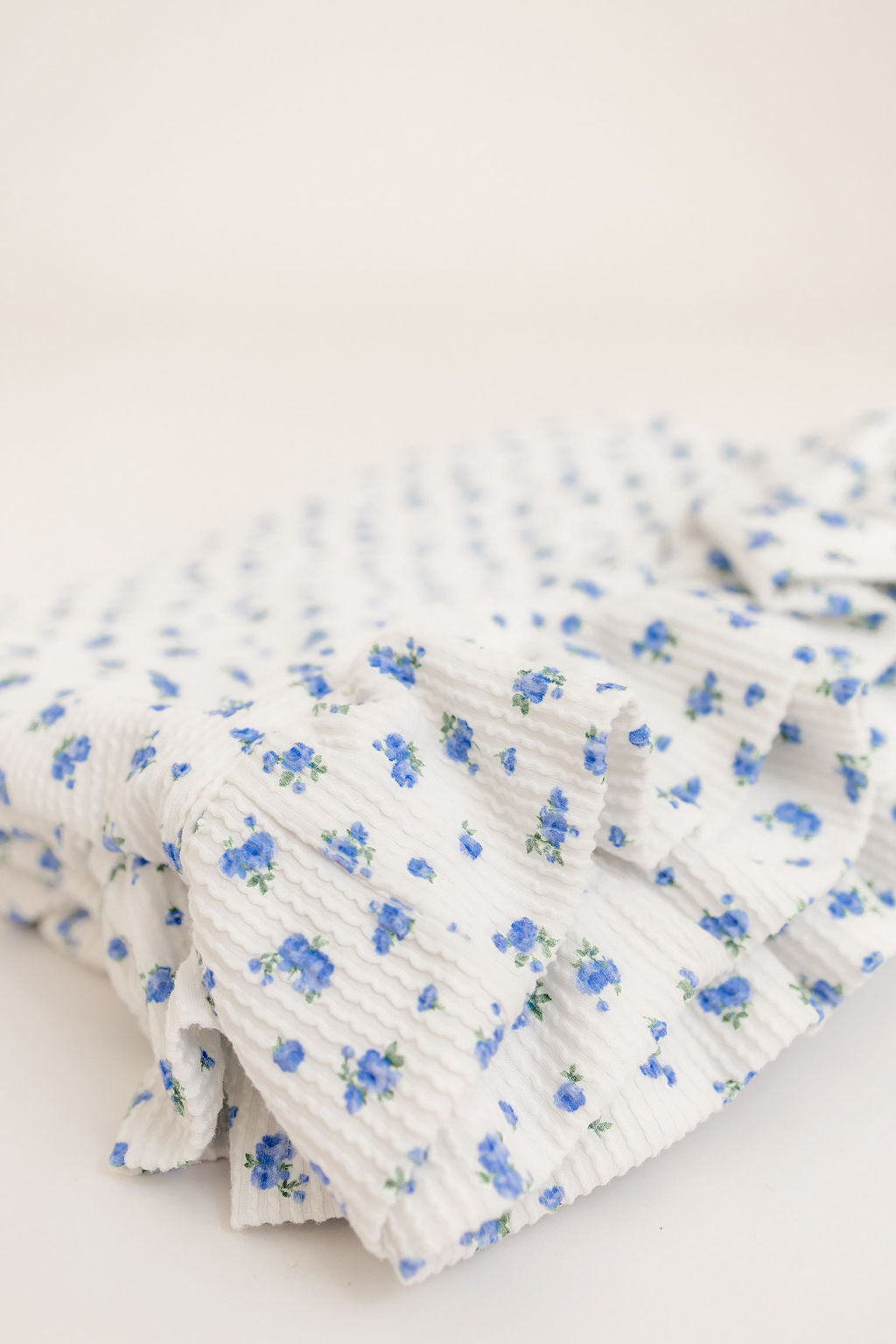 Dream Floral Double Ruffled Throw Blanket