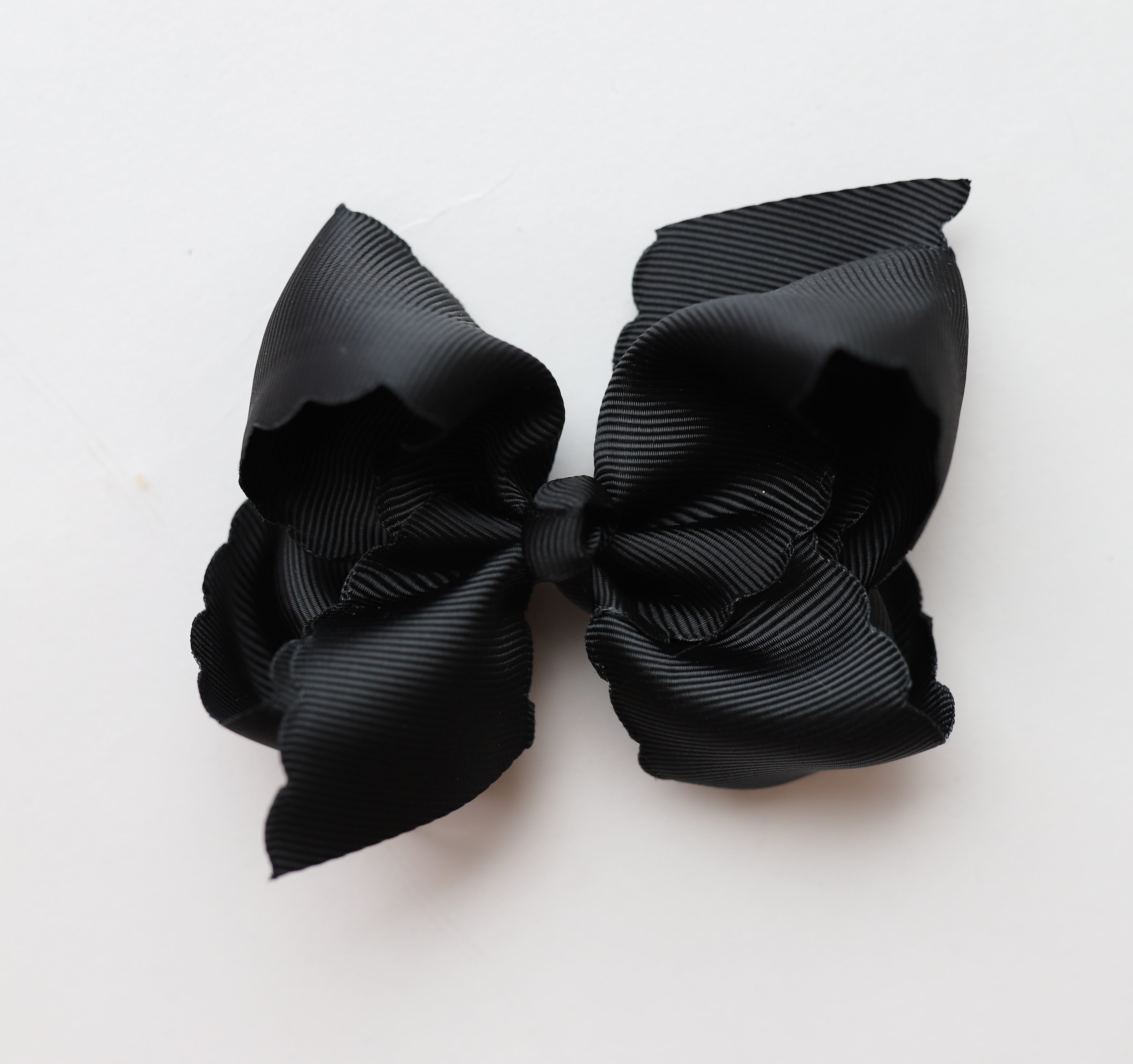 4 Inch Scalloped Ribbon Bows