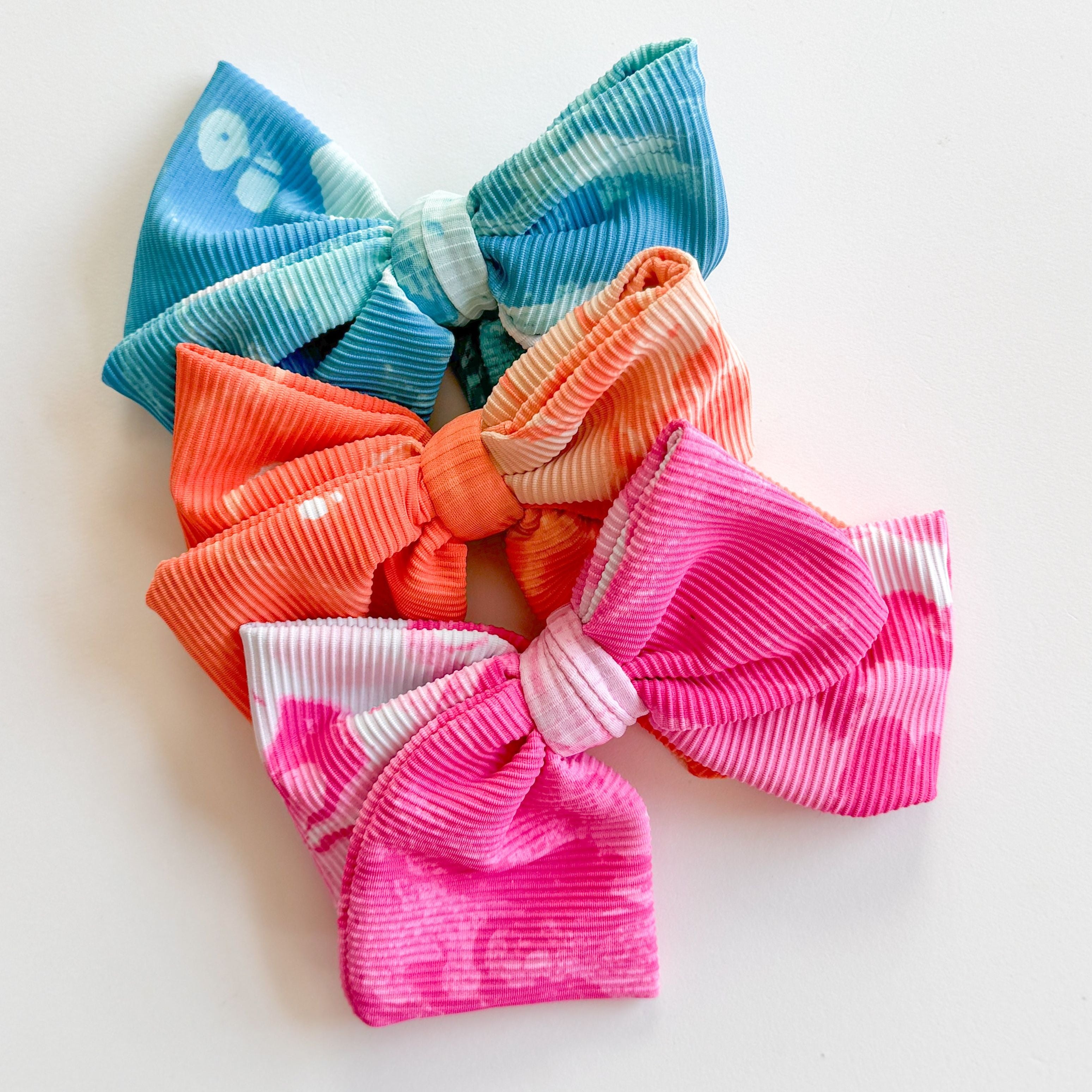 Splash of Colors Party Bows