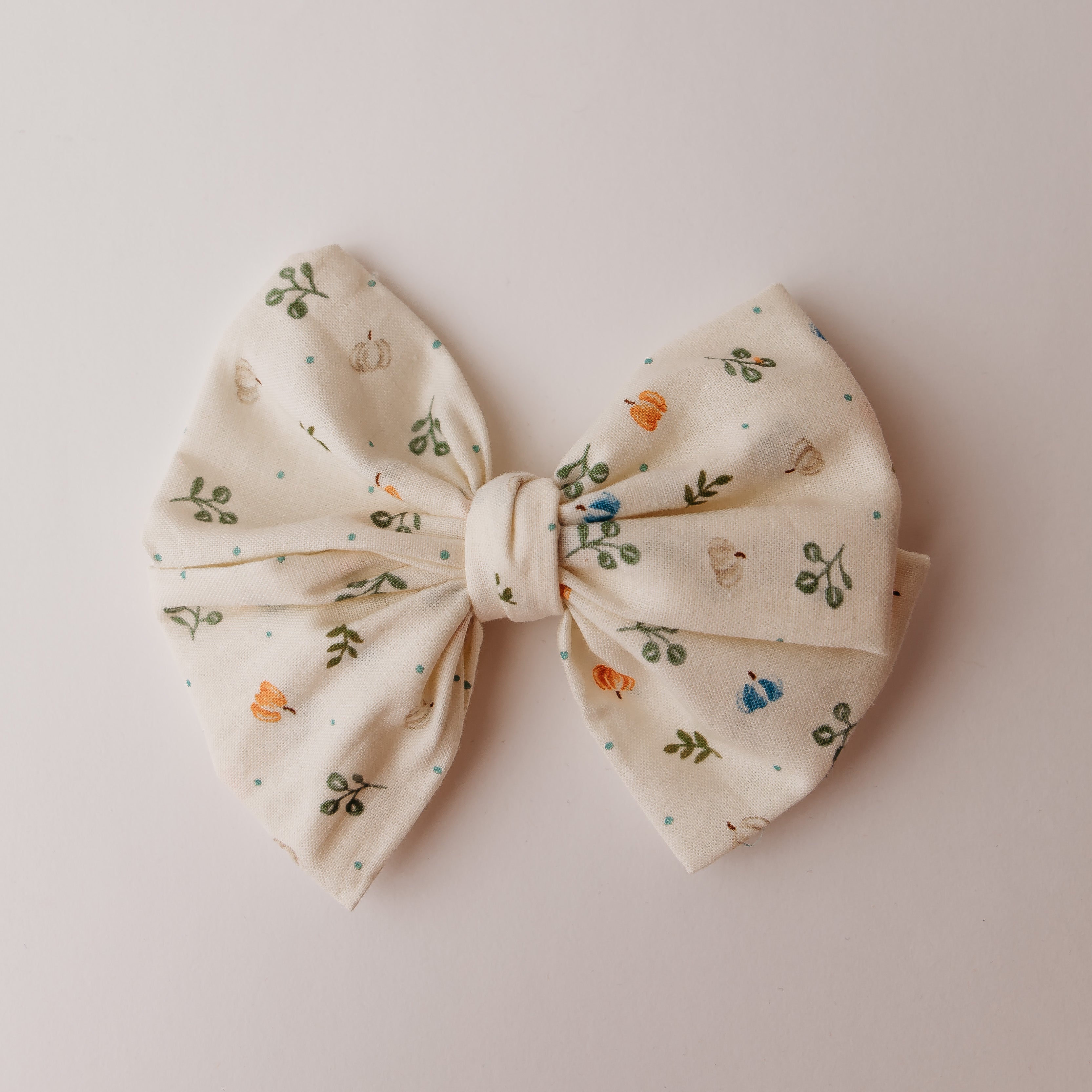 Dainty Pumpkin Bow Set