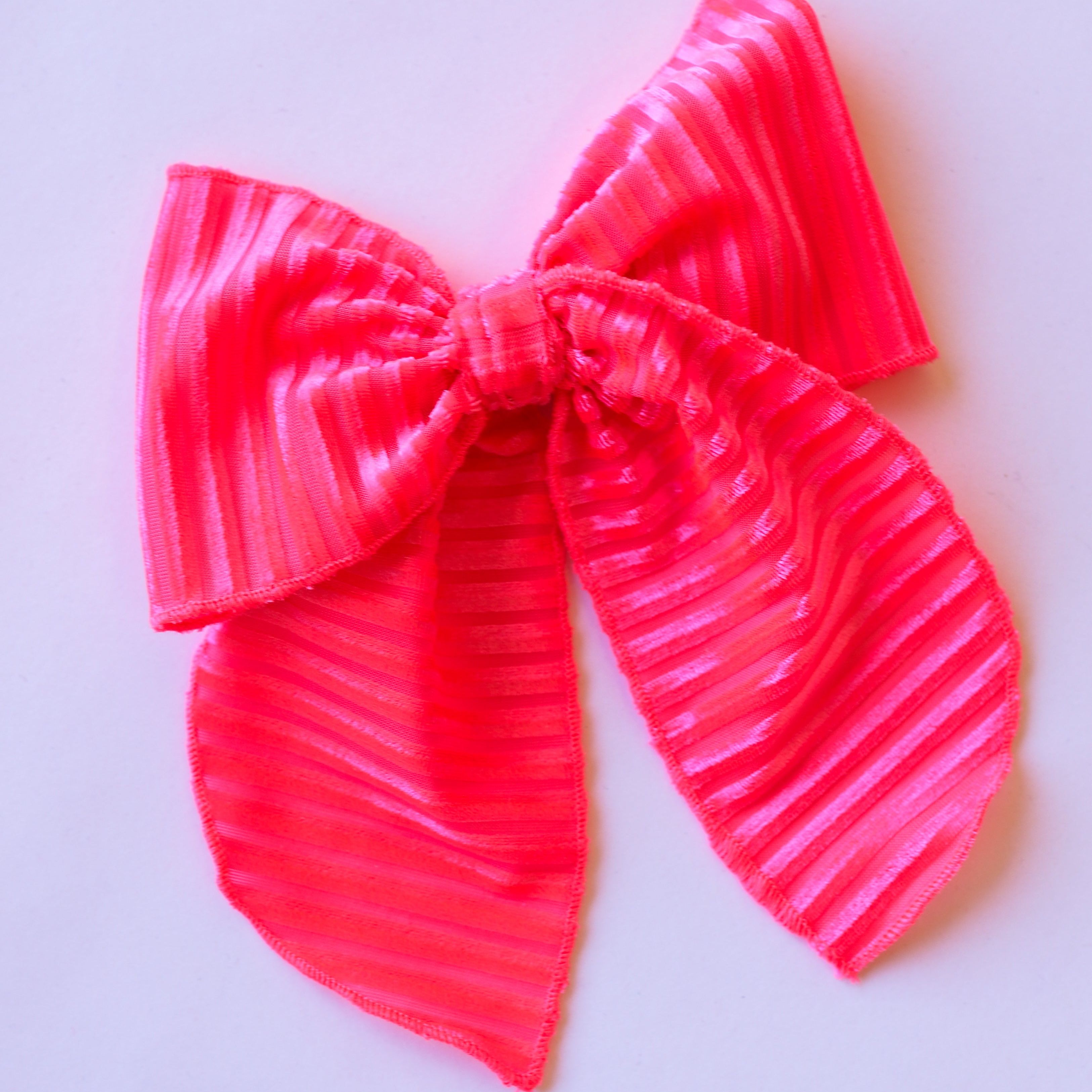 Swanky bows