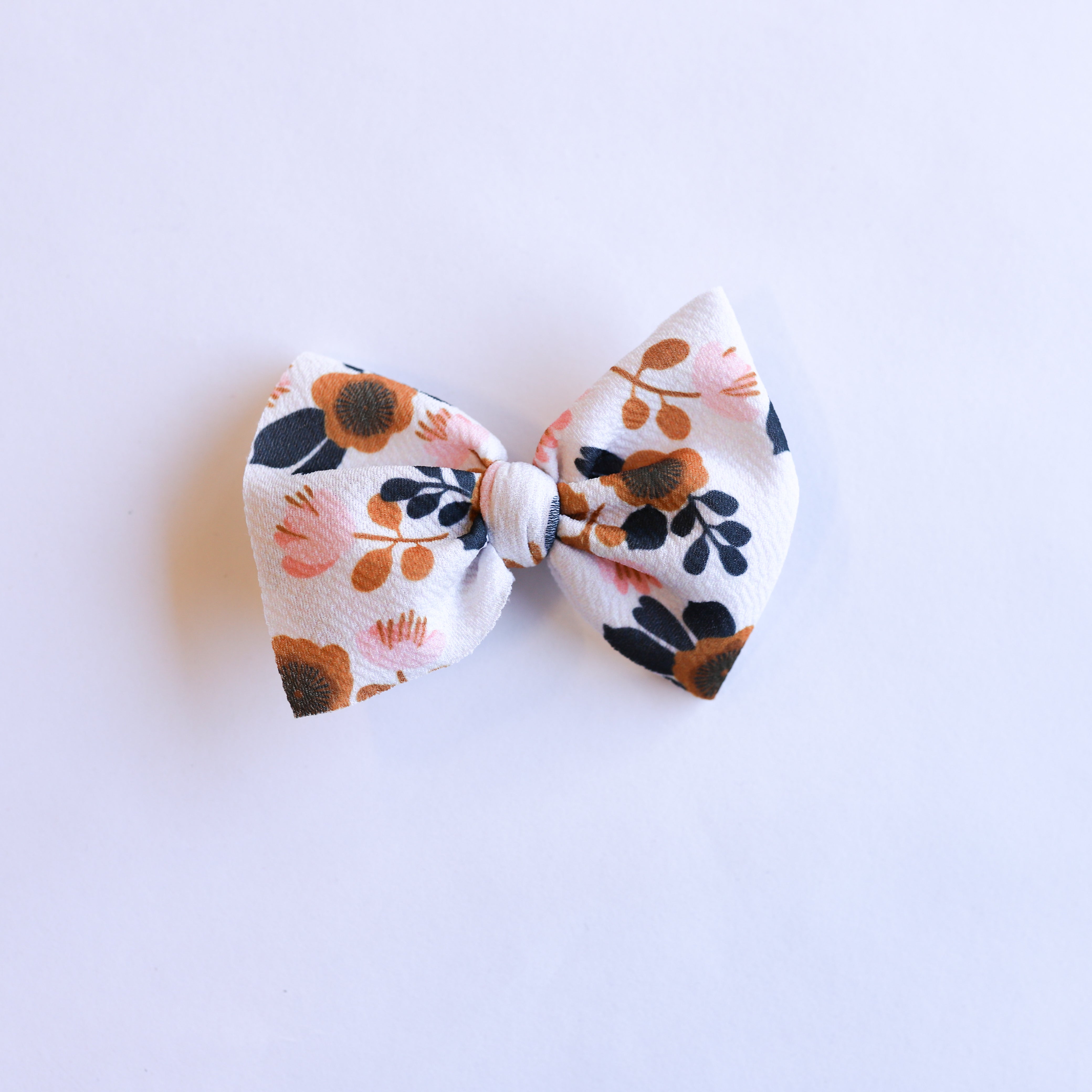 70s Floral Bow