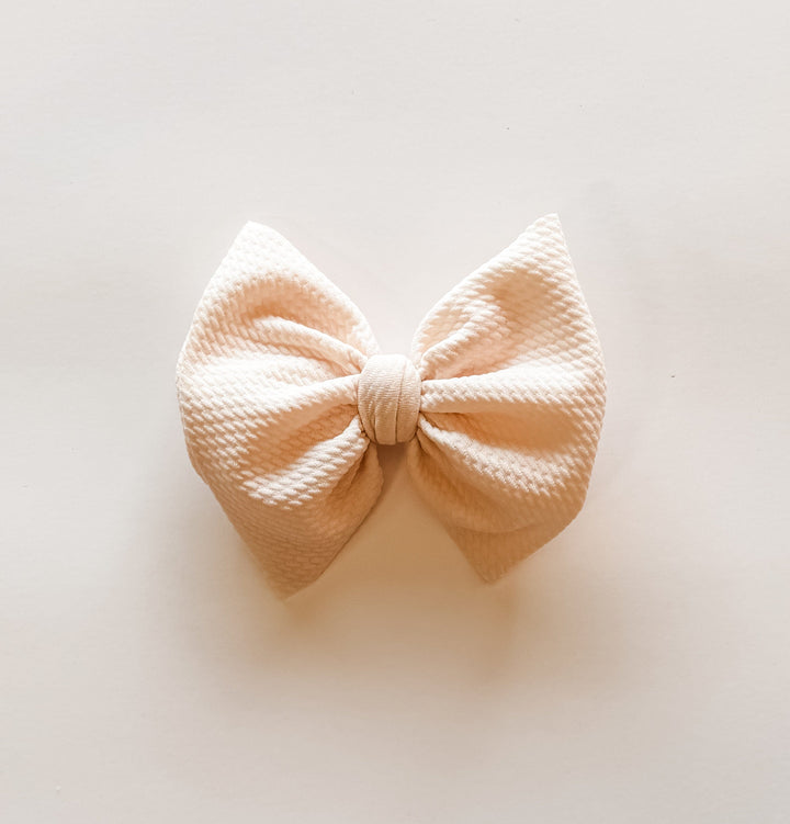 Vanilla Cream Bow