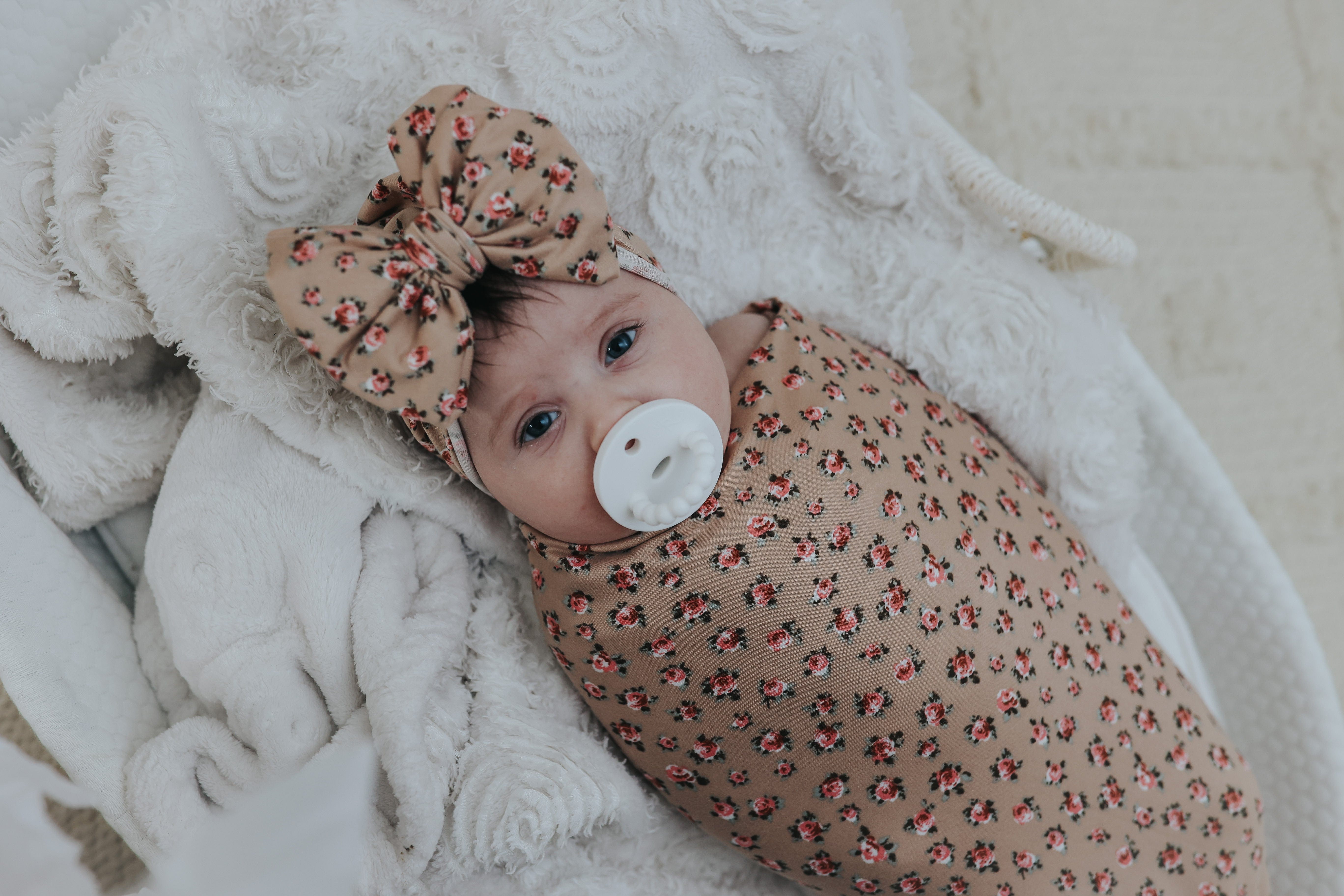Tan Floral Swaddle Blanket Set