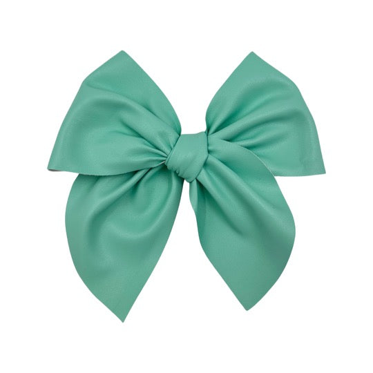 Medium Swanky Bows - Pleathers