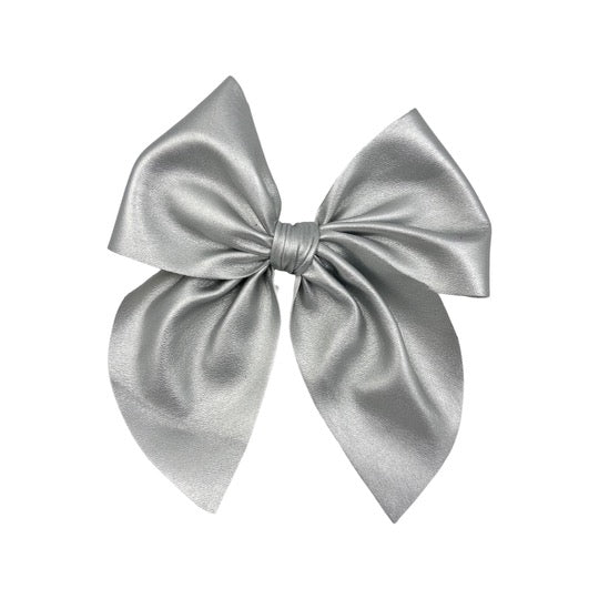 Medium Swanky Bows - Pleathers