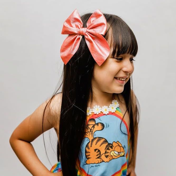 Medium Swanky Bows - Pleathers