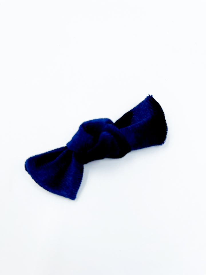 LITTLE KNOTTY BOW VELVET CLIP