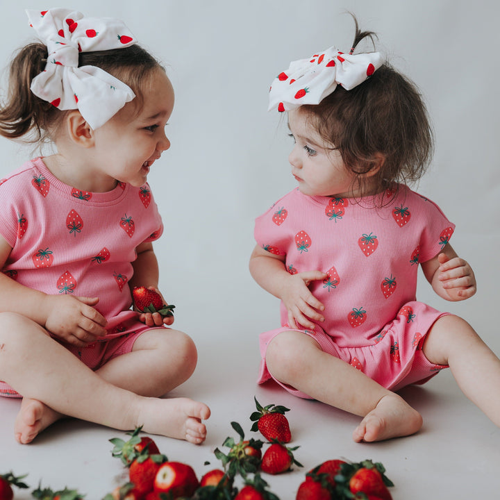 Strawberry Chunky Chic Bow