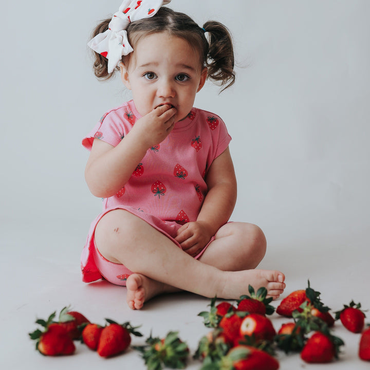 Strawberry Chunky Chic Bow