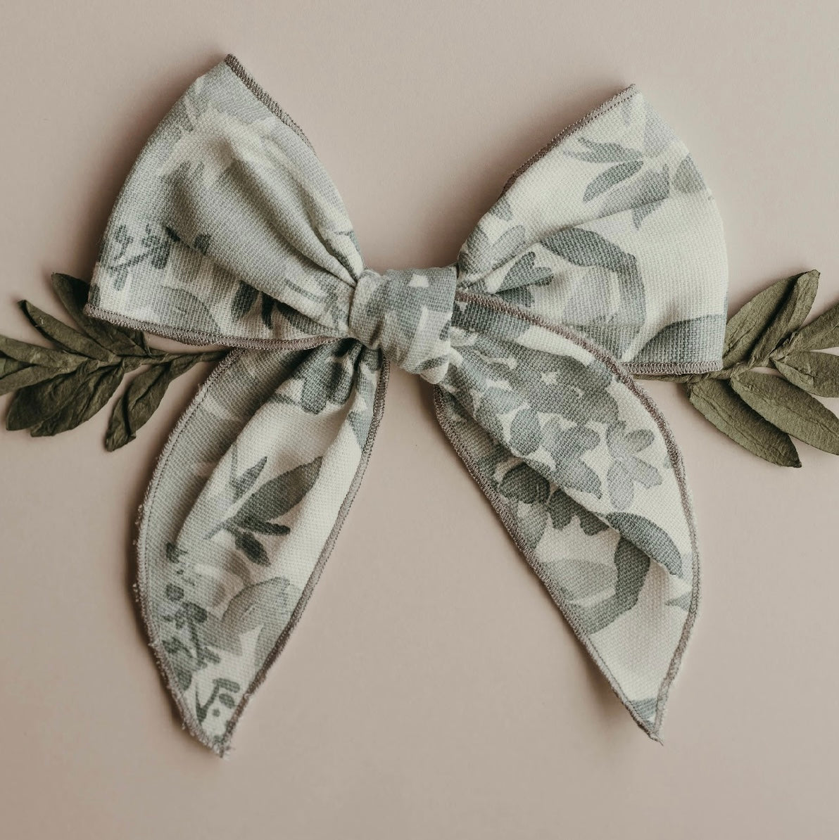 Swanky - Natural Floral