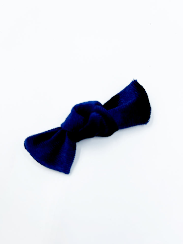 LITTLE KNOTTY BOW VELVET CLIP