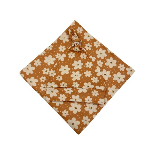 Mocha Daisy Swaddle Blanket Set