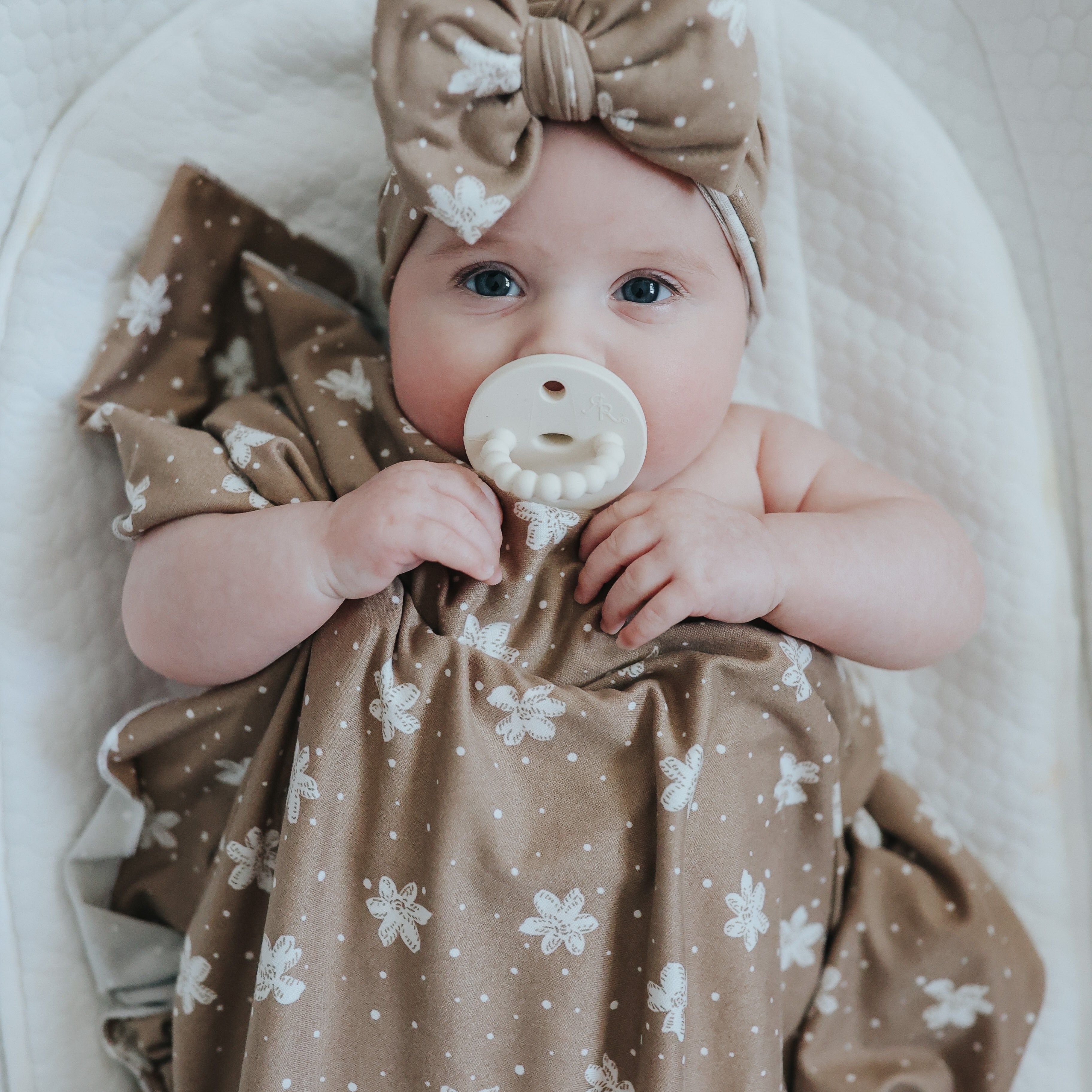 Mocha Floral Swaddle Blanket Set