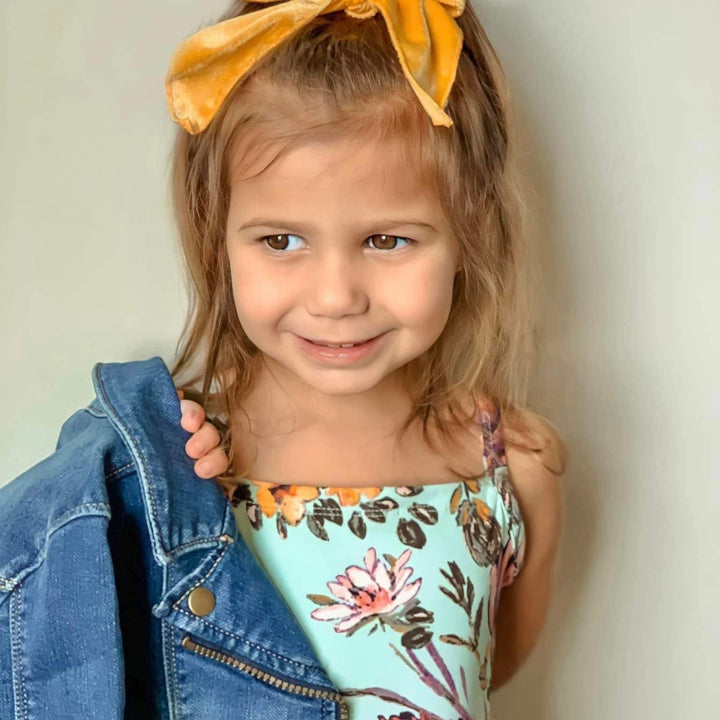 Medium Swanky Bows - New Velvets